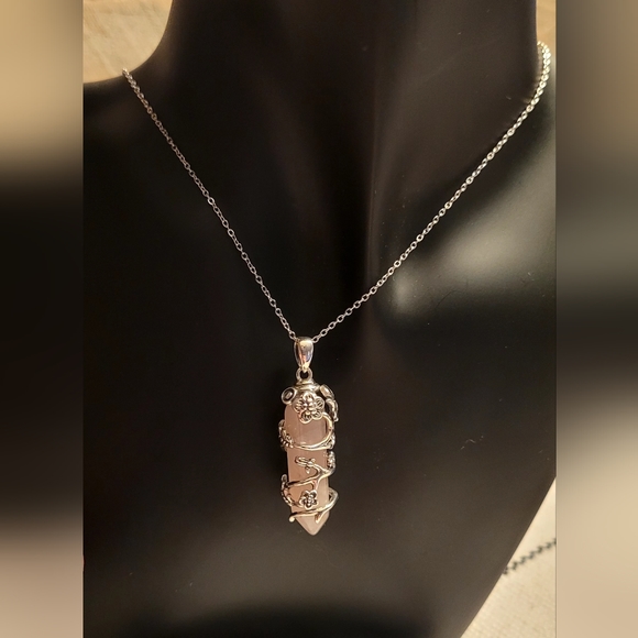 GENUINE ROSE QUARTZ POINT CRYSTAL PENDANT WITH NECKLACE - Picture 2 of 4